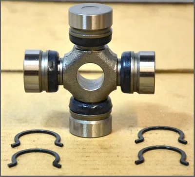 Хрестовина карданного валу SPIDAN U728/3