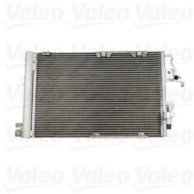 Радіатор кондиціонера  VALEO 817846